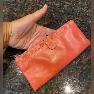 NWOT HOBO salmon-pink leather folding wallet w/lovely floral fabric lining.